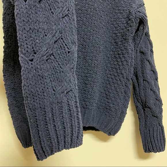 NWT Aero Navy Cable Knit Soft Sweater XS - Picture 8 of 9